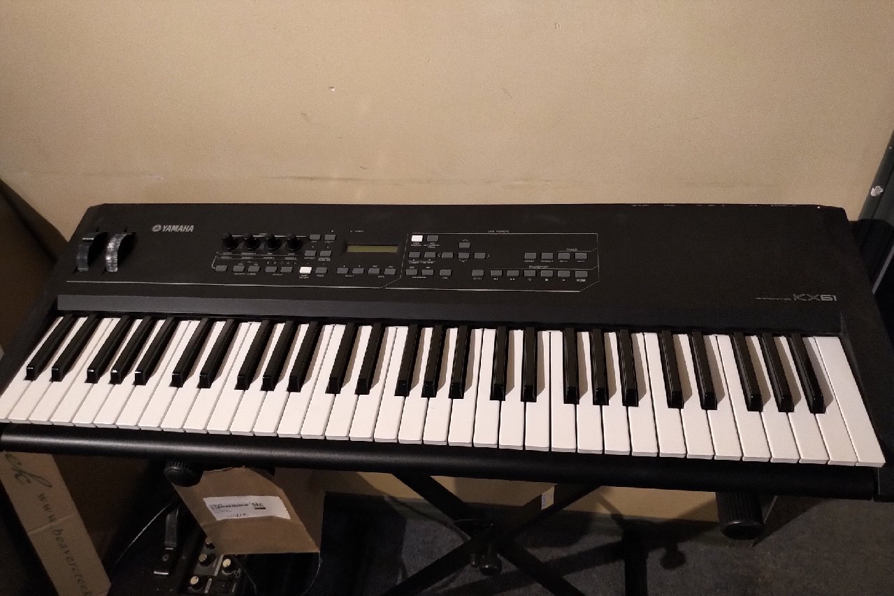 美品 YAMAHA ヤマハ MIDIキーボード KX61 DTM KX シリーズ – YAMAHAの
