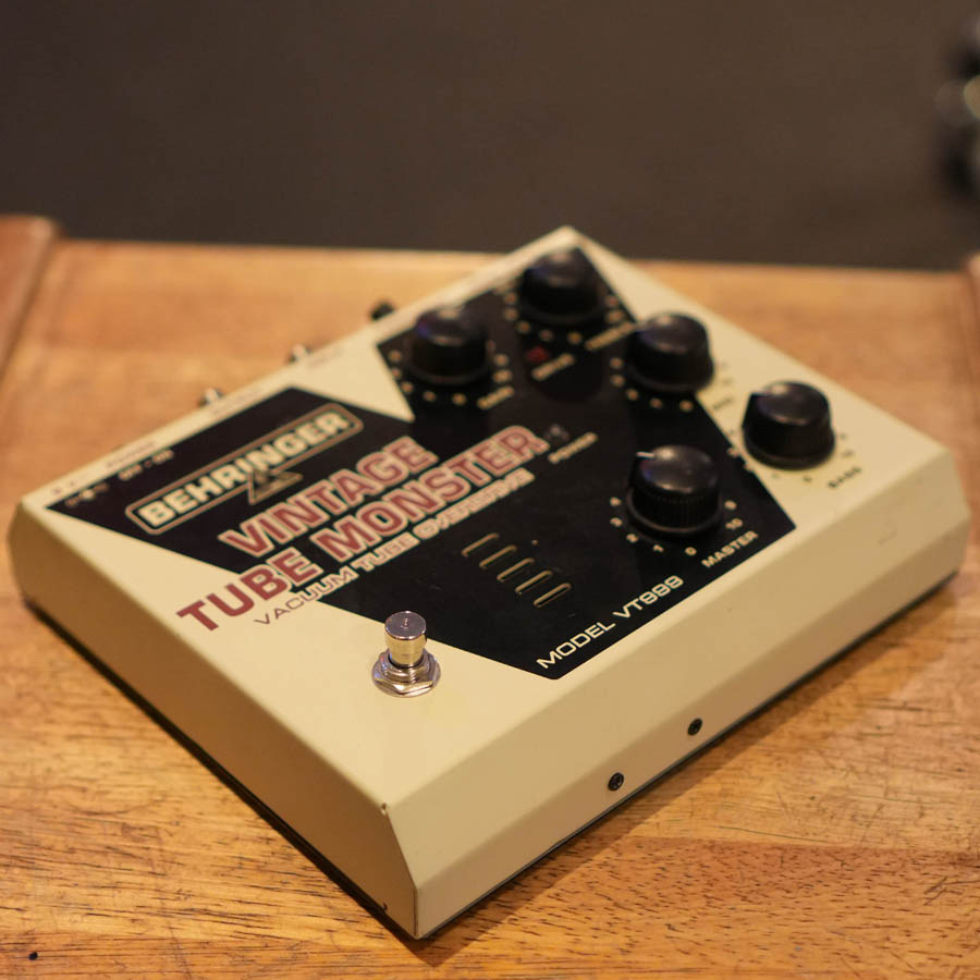 Behringer VT999 Vintage Tube Monster Vacuum Tube Overdrive Pedal
