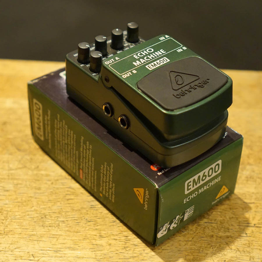 Behringer EM600 Echo Machine Delay Pedal - Used