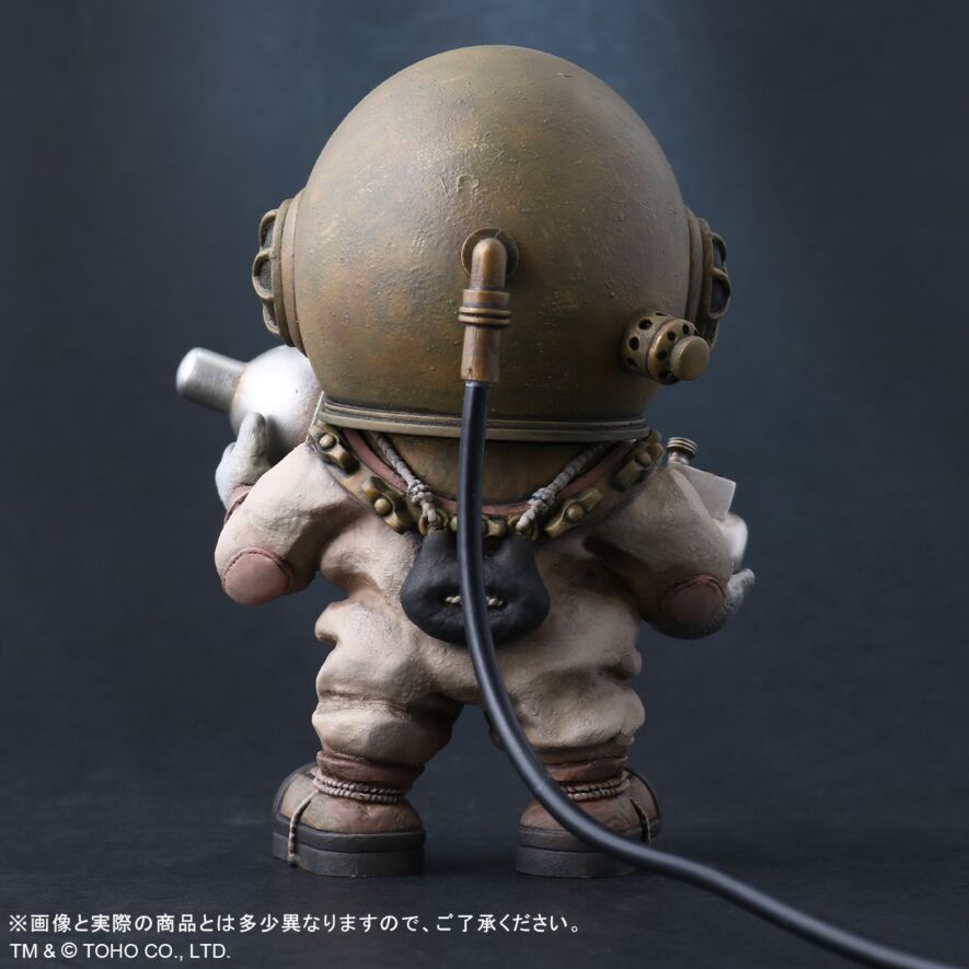 GARAGE TOY 芹沢博士 ゴジラ 限定版 Amazon.co.jp: 東宝マニアックス