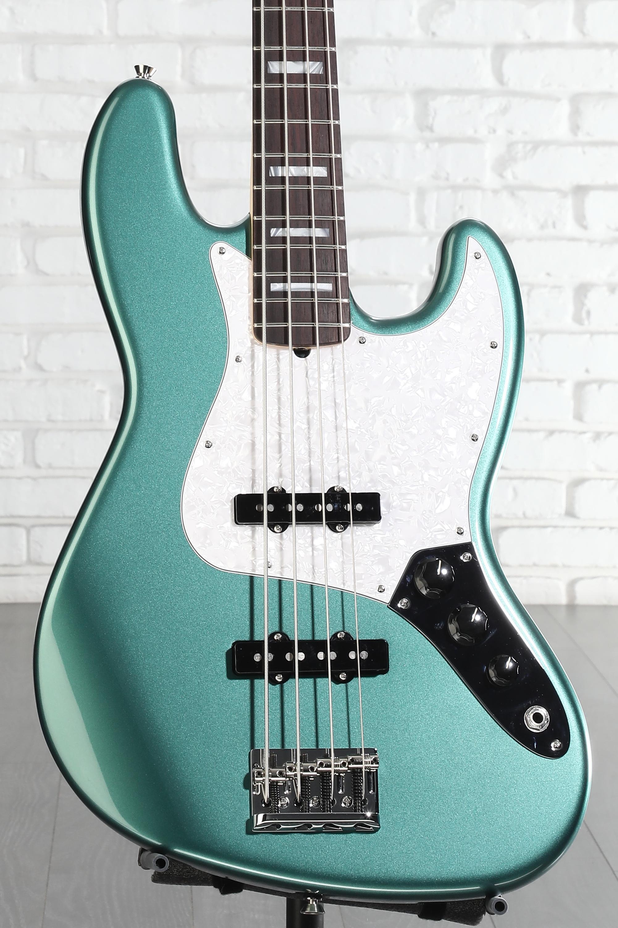 Fender Adam Clayton Jazz Bass - Sherwood Green Metallic Reviews