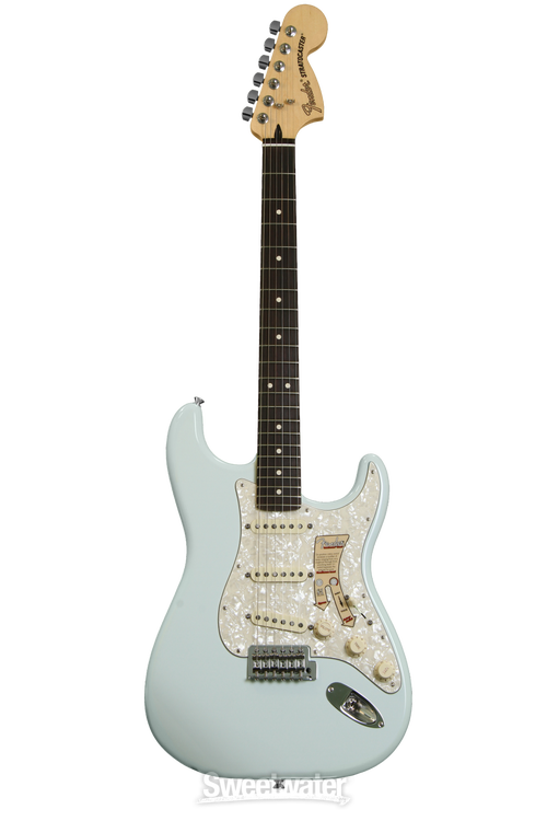 Fender Deluxe Roadhouse Stratocaster - Sonic Blue | Sweetwater