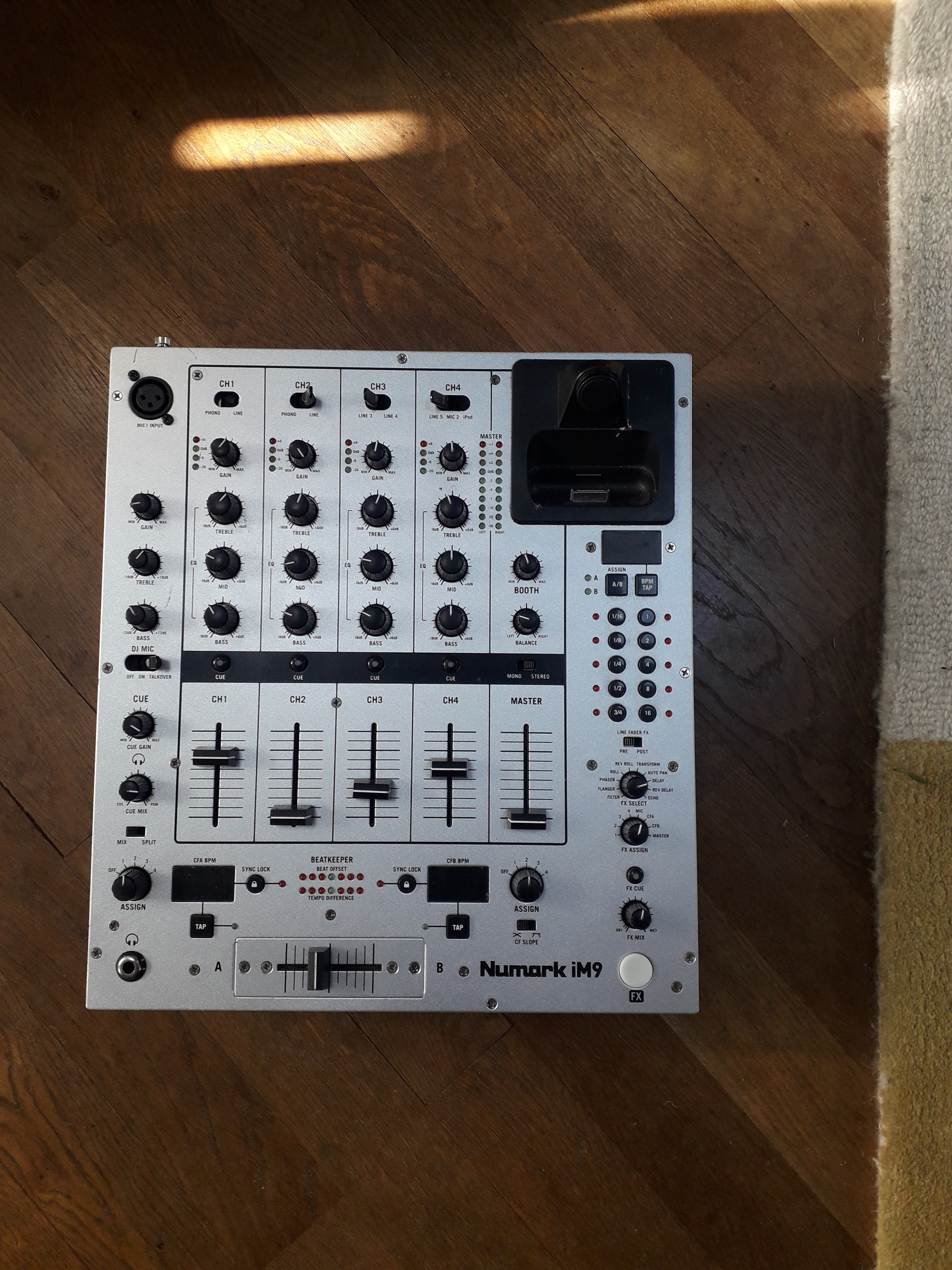 Numark iM9 DJミキサー Numark/DJミキサー/iM9 -DJ機材アナログ
