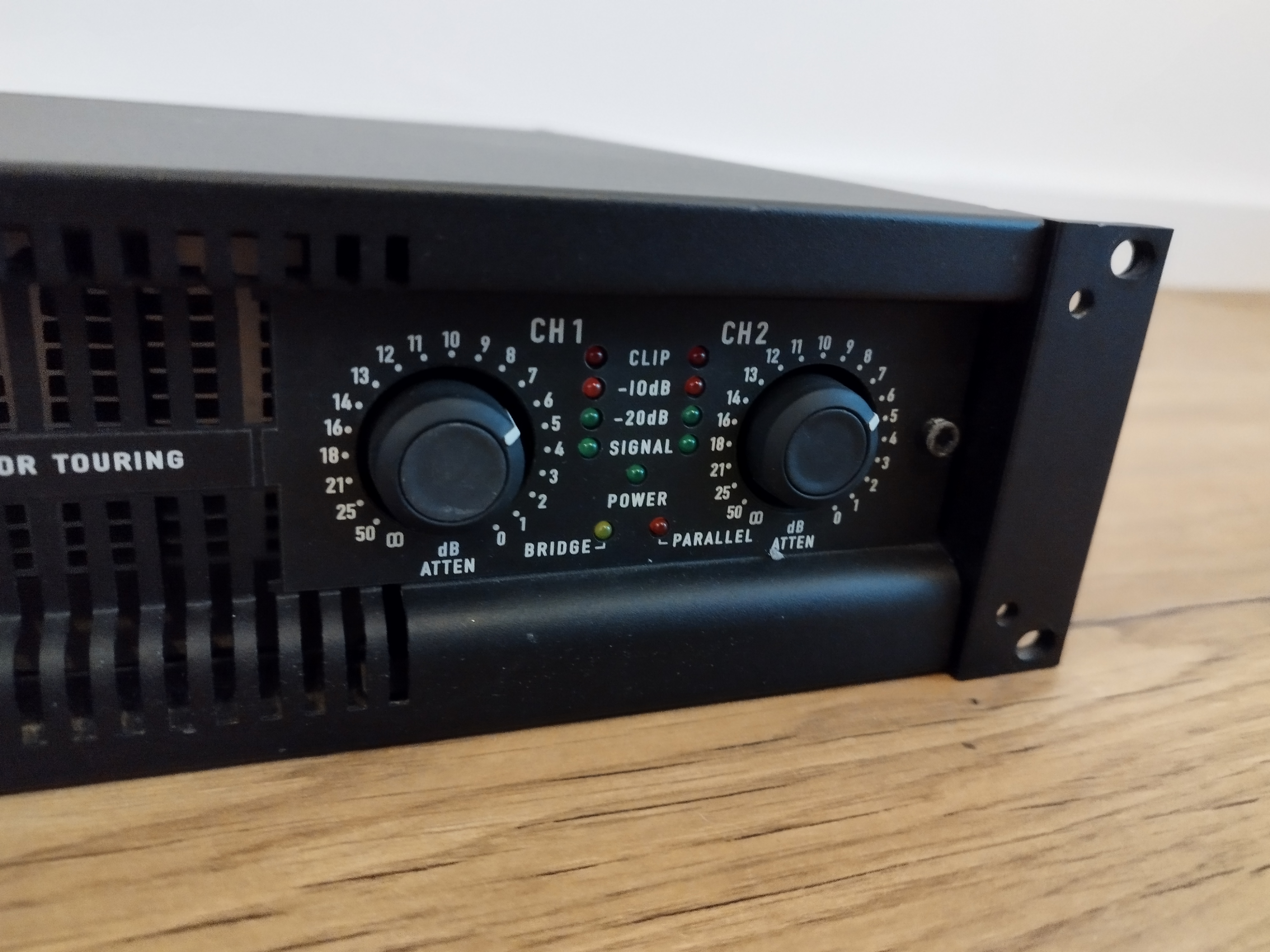 PL224 - QSC PL224 - Audiofanzine