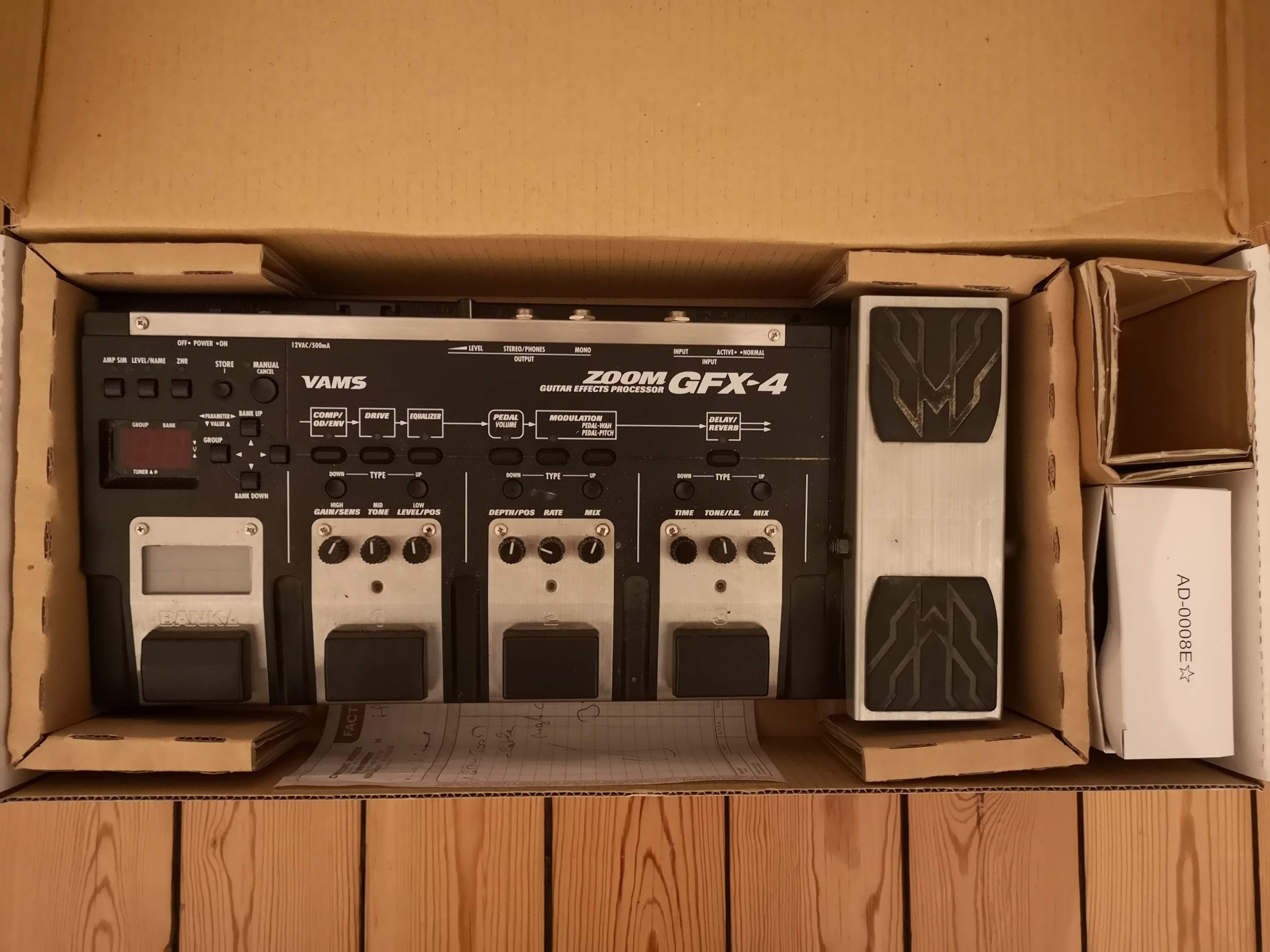 GFX-4 - Zoom GFX-4 - Audiofanzine