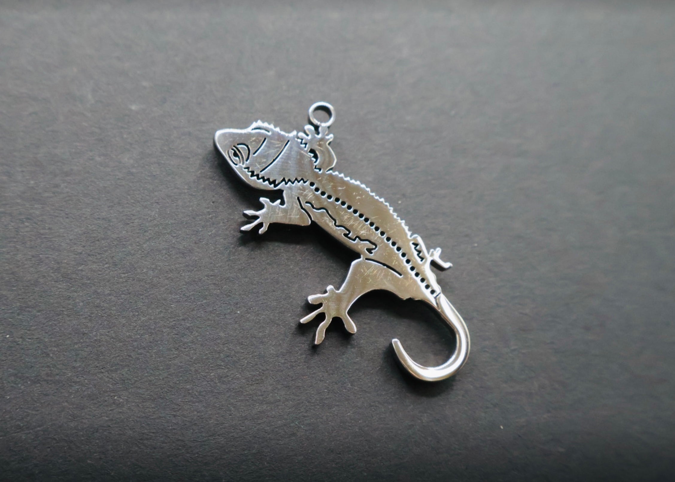 クレステッドゲッコー(オオカンミカドヤモリ) – metallico