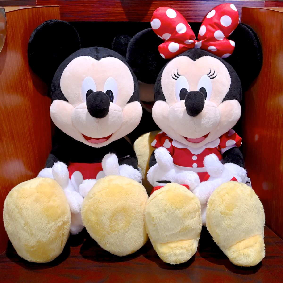 ミッキー ミニー 特大ぬいぐるみ 35周年記念 35周年ぬいぐるみ(ミニー