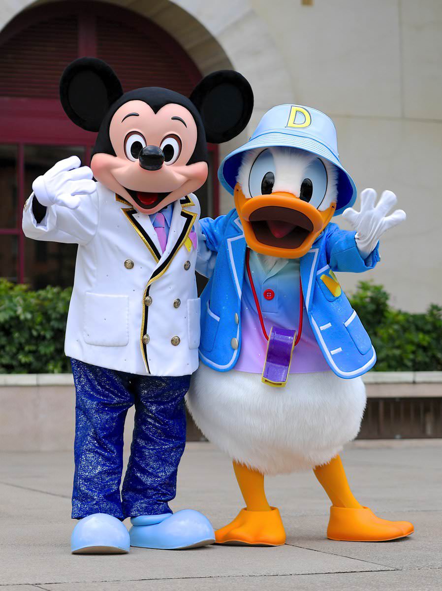 ミッキー&ドナルドがお出迎え！東京ディズニーシー・ウェルカム