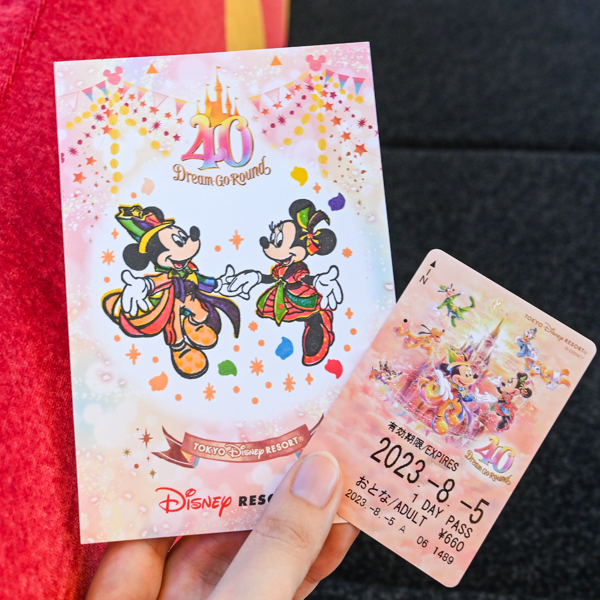 4駅8種のスタンプを重ねるとイラストが完成！ディズニーリゾートライン