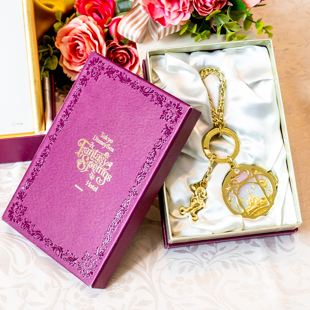 東京ディズニーシー Fantasy Springs Hotel キーホルダー 東京