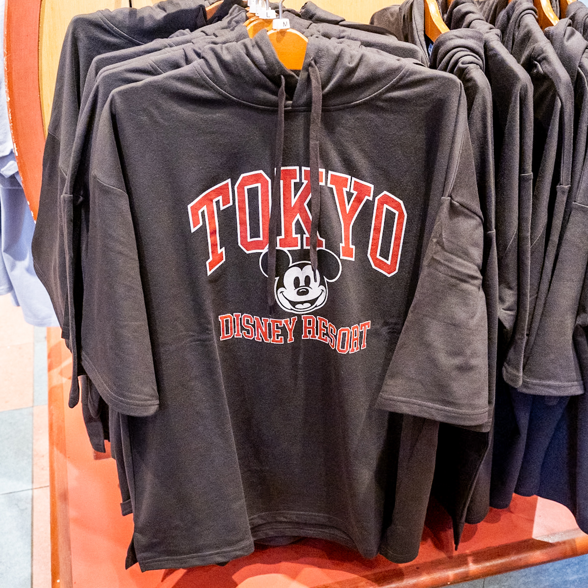 魔法使いの弟子 ソーサラー ミッキー パーカー Mサイズ WDW - メルカリ