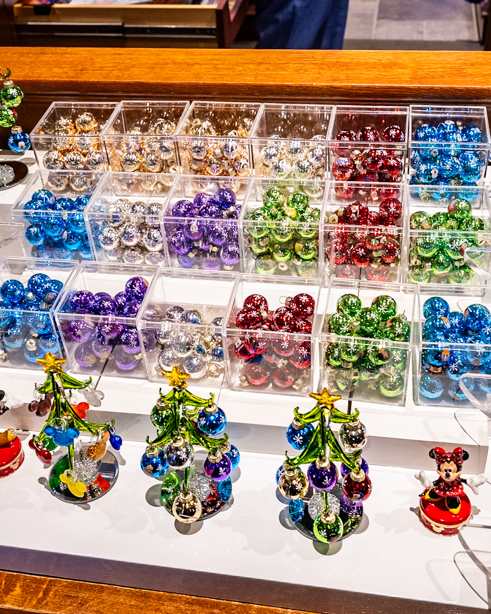 18種のオーナメントから選べる！東京ディズニーランド「ガラスの靴