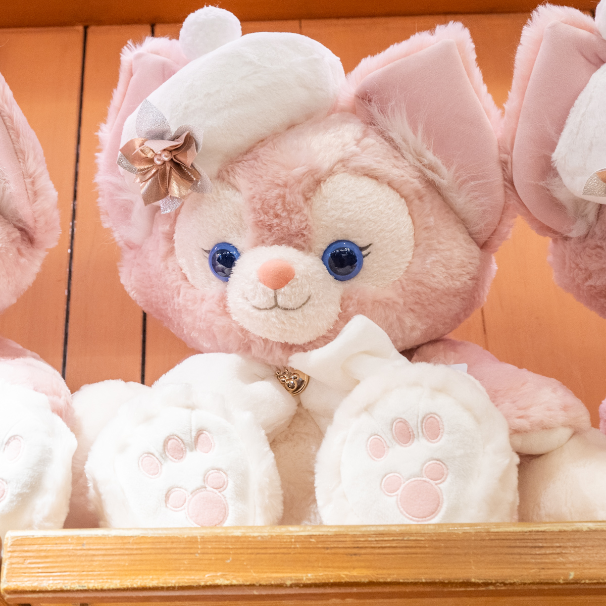 超レア品】上海ディズニー☆リーナベル SS ぬいぐるみ クリスマス 2021