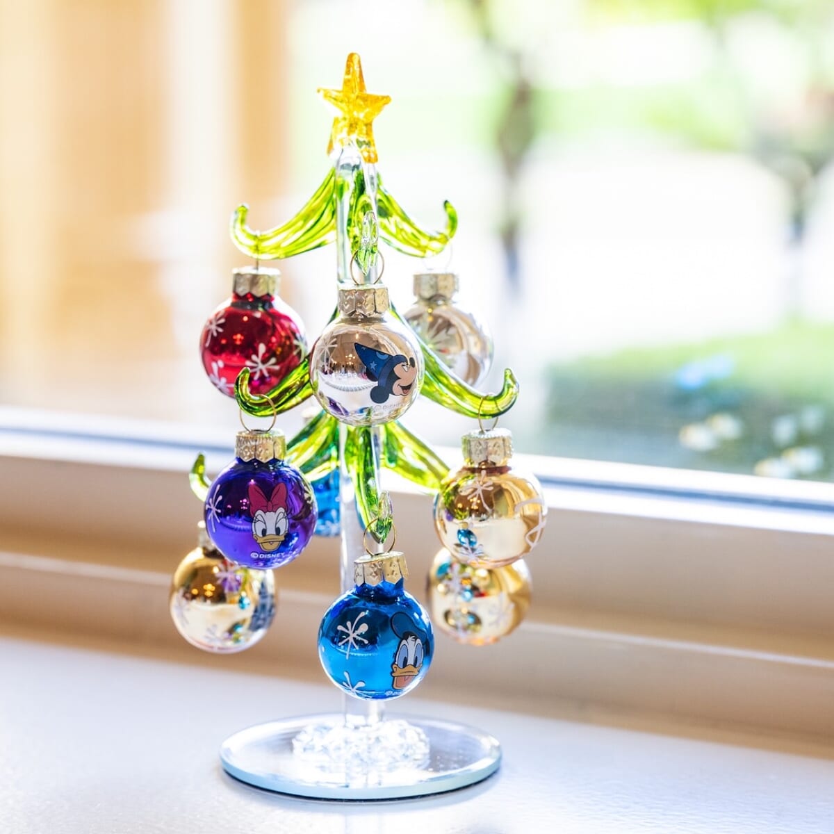18種のオーナメントから選べる！東京ディズニーランド「ガラスの靴