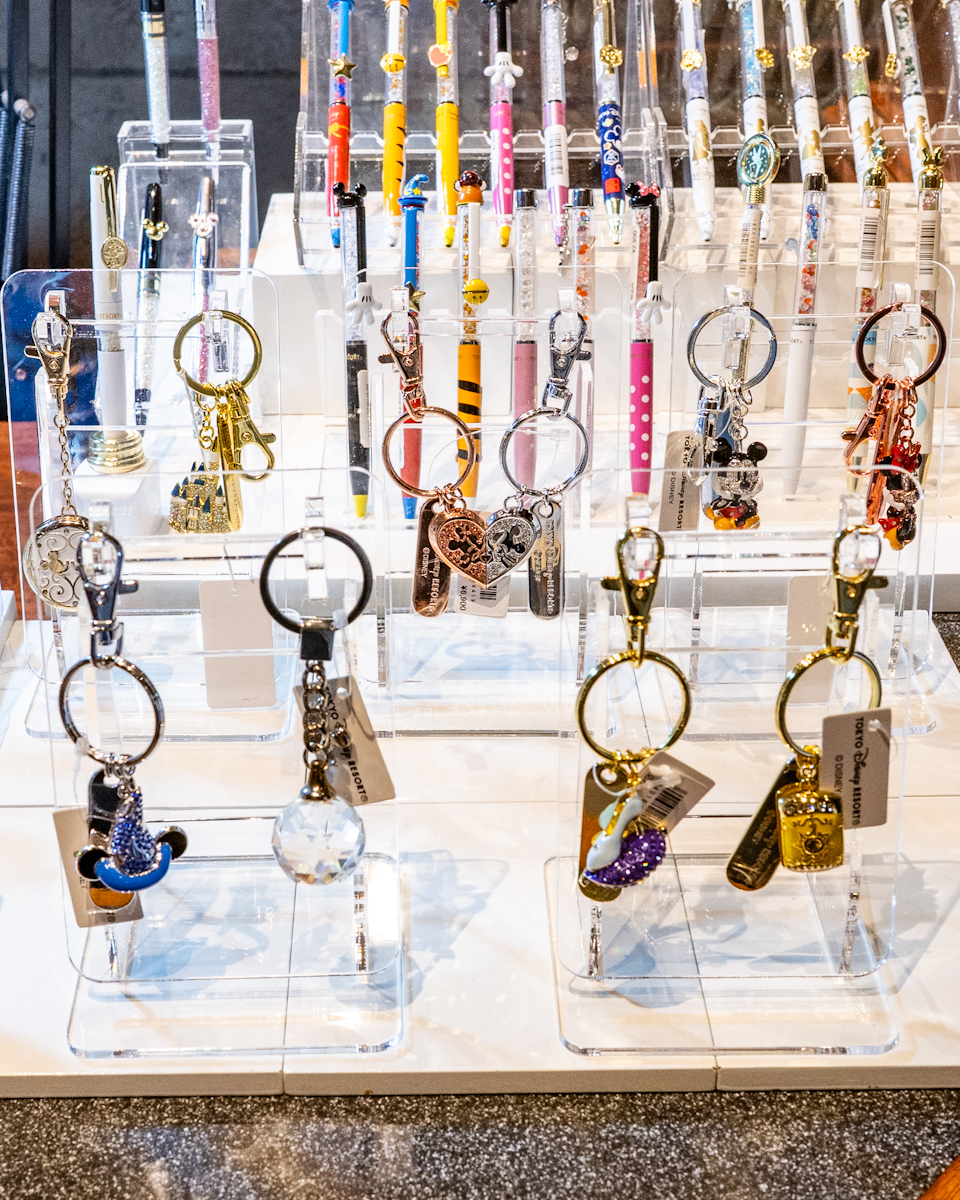 ミニーバルーン、ローズドームなど！東京ディズニーランド「ガラスの靴