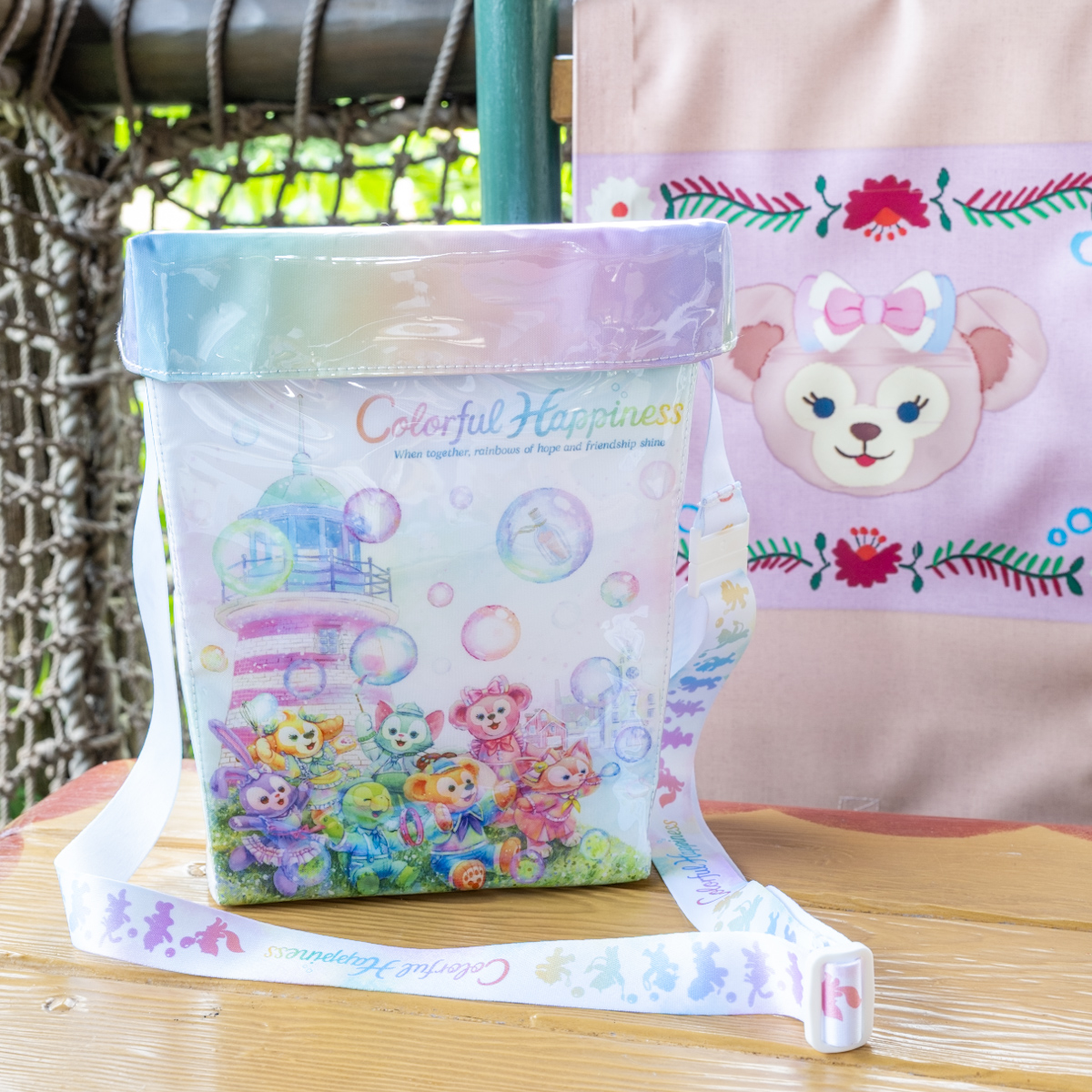 カラフルなシャボン玉デザイン！東京ディズニーシー“ダッフィー