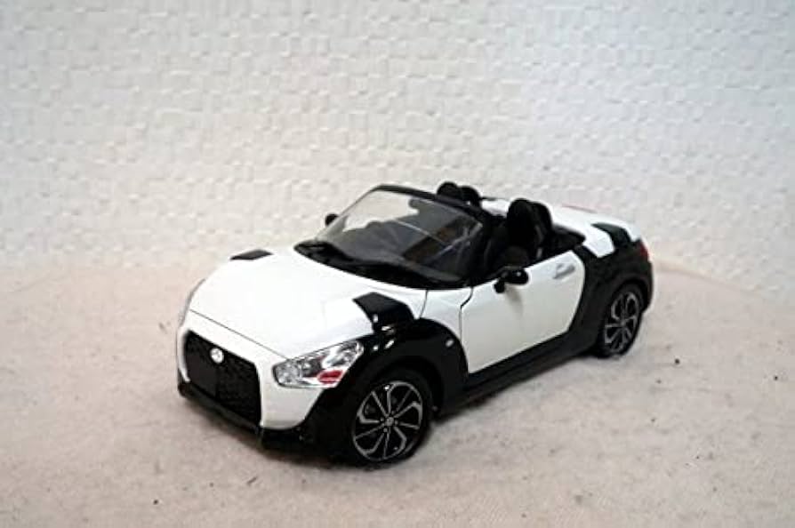 Amazon | ダイハツ コペン XPLAY 1/18 ミニカー COPEN 組み立てキット