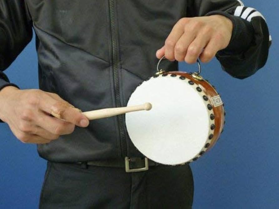 Amazon | 国産手作り本格皮和太鼓 白 50号 バチ1本付き | 太鼓 | 楽器
