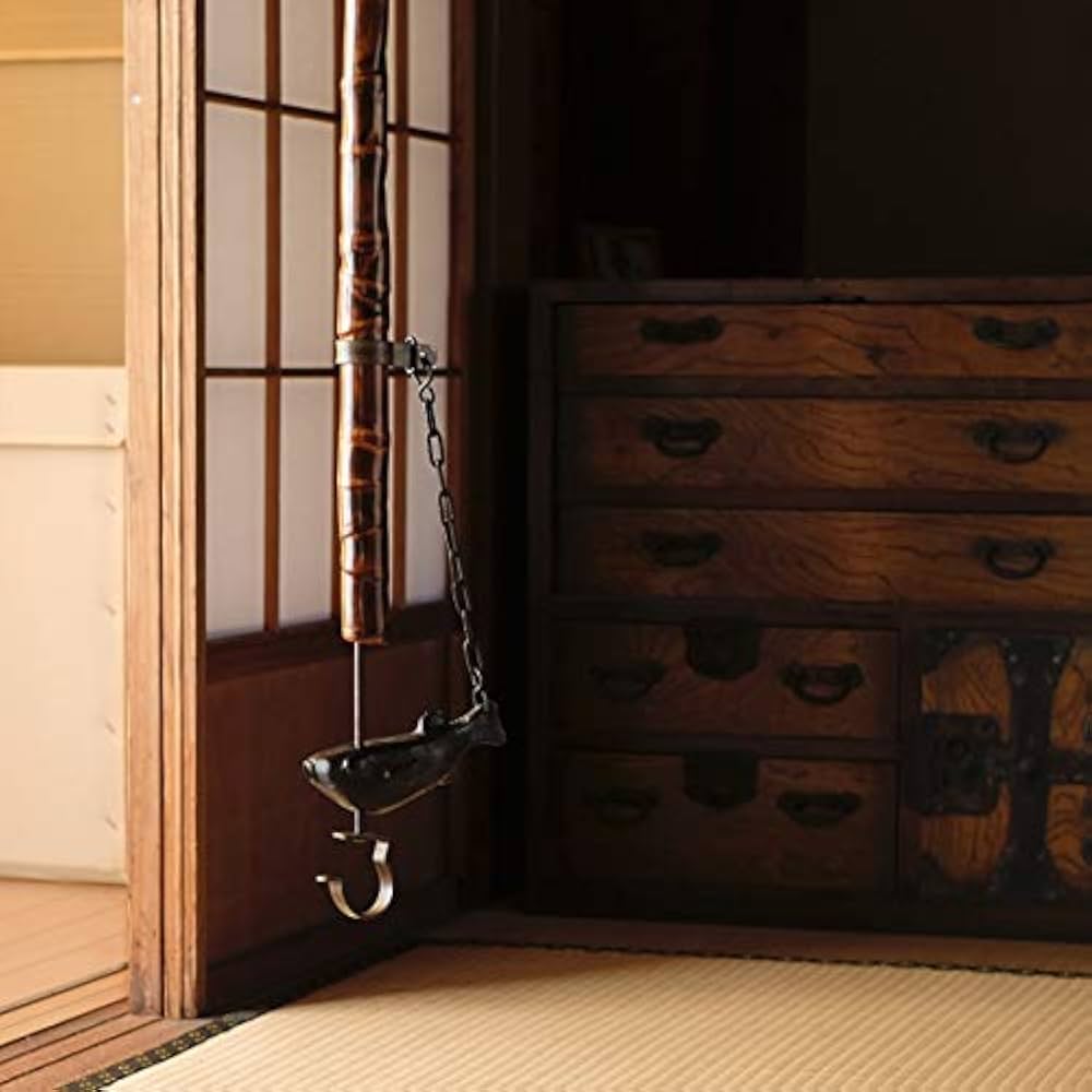 Amazon.co.jp: 囲炉裏 自在鉤 天然竹 漆塗り 小 ふぐ : ホーム＆キッチン