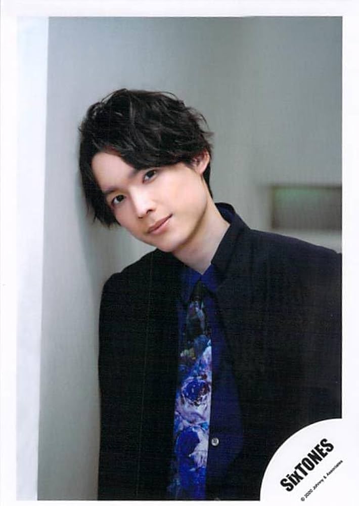 SixTONES 公式写真 松村北斗