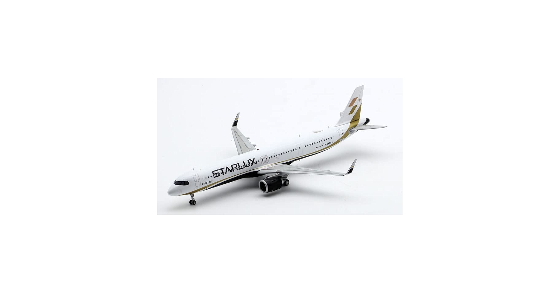 c*n様 レア品‼️STARLUX A321 航空機モデル c*n様 レア品‼️STARLUX