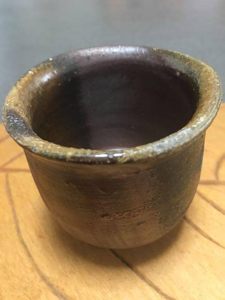Amazon.co.jp: 備前焼 無形文化財保持者 伊勢崎満 伊部ぐい呑 : ホーム