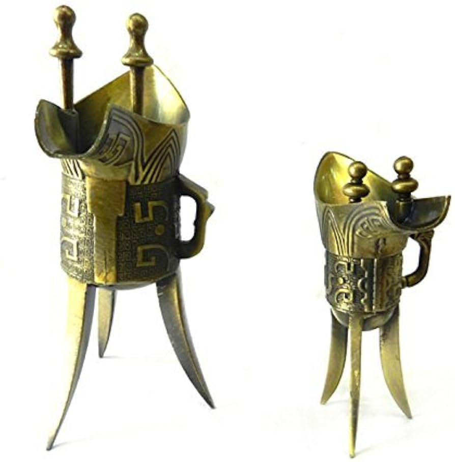 中国 唐物 人物刻 銀酒杯 爵 重さ約68g V R8504 中国 唐物 人物刻 銀