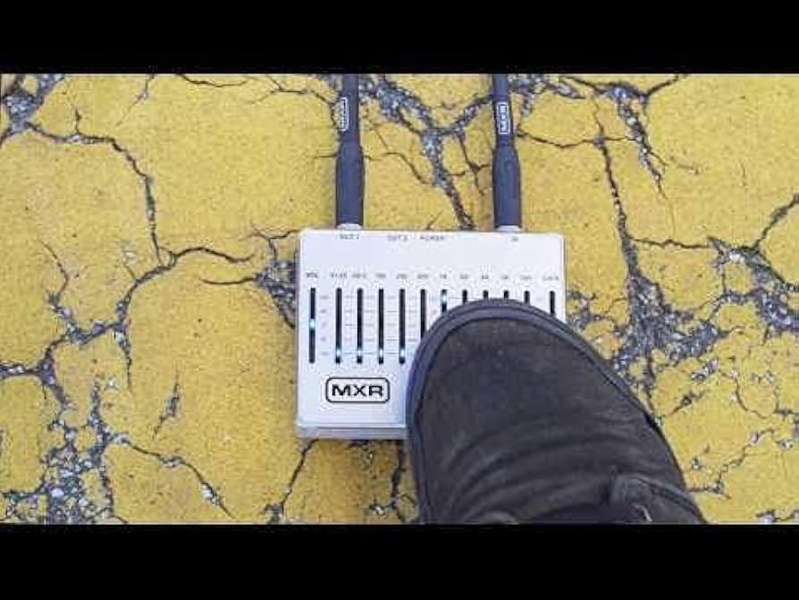 Amazon.com: MXR® Six Band EQ : Musical Instruments