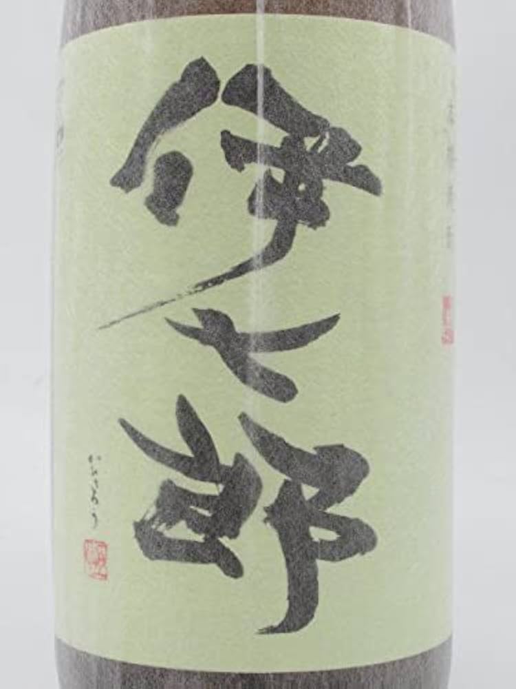 Amazon.co.jp: 鹿児島酒造 伊七郎 いひちろう 芋焼酎 25度 1800ml
