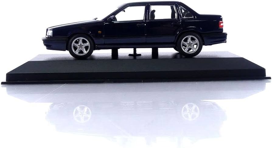 Amazon.co.jp: Minichamps 1:43スケール ダイキャストモデルカー Volvo