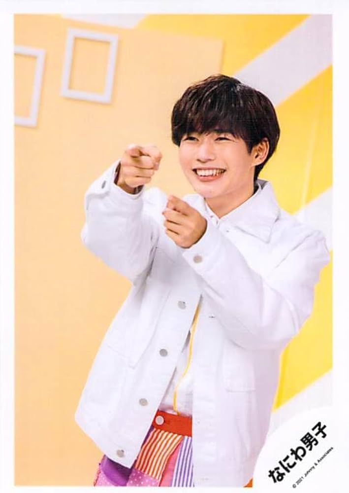 なにわ男子 GU Tシャツ M 長尾謙杜 なにわ男子GU TシャツM 長尾謙杜