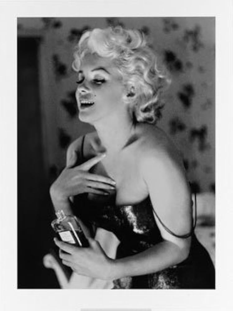 Amazon.com: Marilyn Monroe - Chanel No. 5 Poster Print by Ed