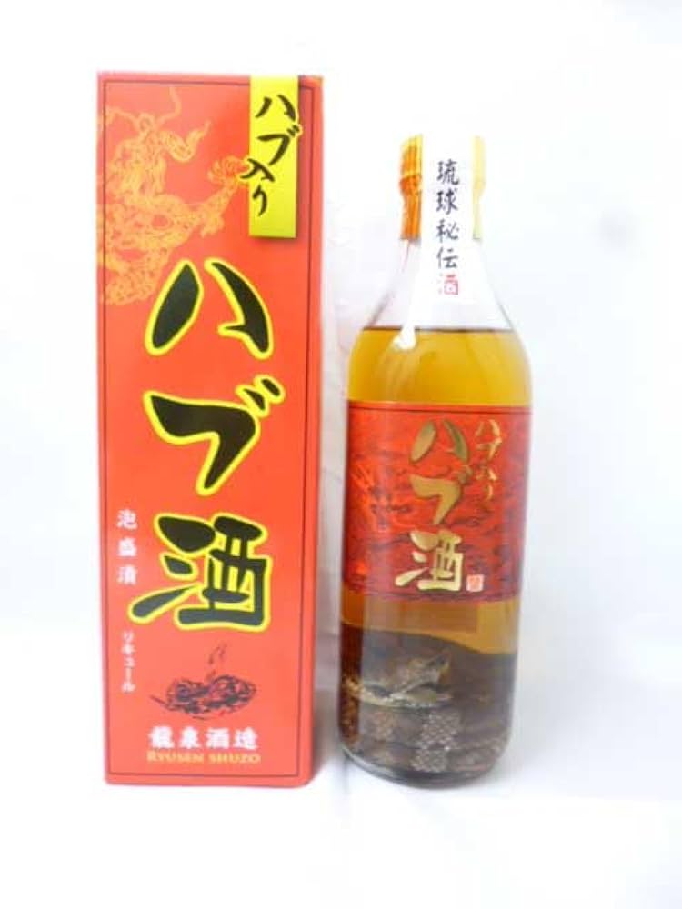 Amazon.co.jp: 龍泉酒造 泡盛漬 ハブ入り ハブ酒 40度 420ml : 食品