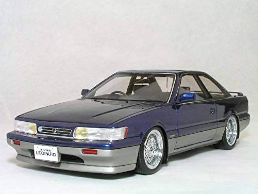 Junichi 1/18レパード F31 アルティマ ブラックツートン Junichi 1/18