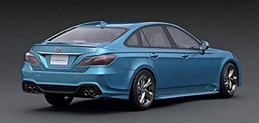 Ignition Model 1/18 Toyota Crown (220) 3.5L RS Advance Sky Normal