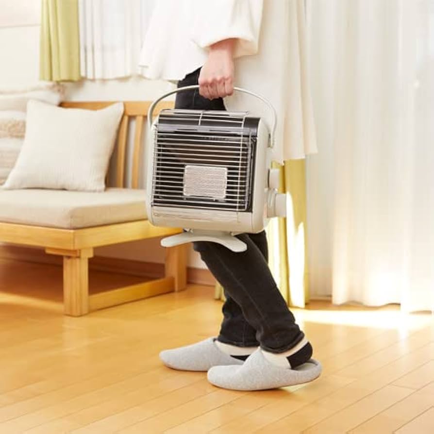 Amazon | Iwatani イワタニ カセットガスストーブ ポータブルタイプ