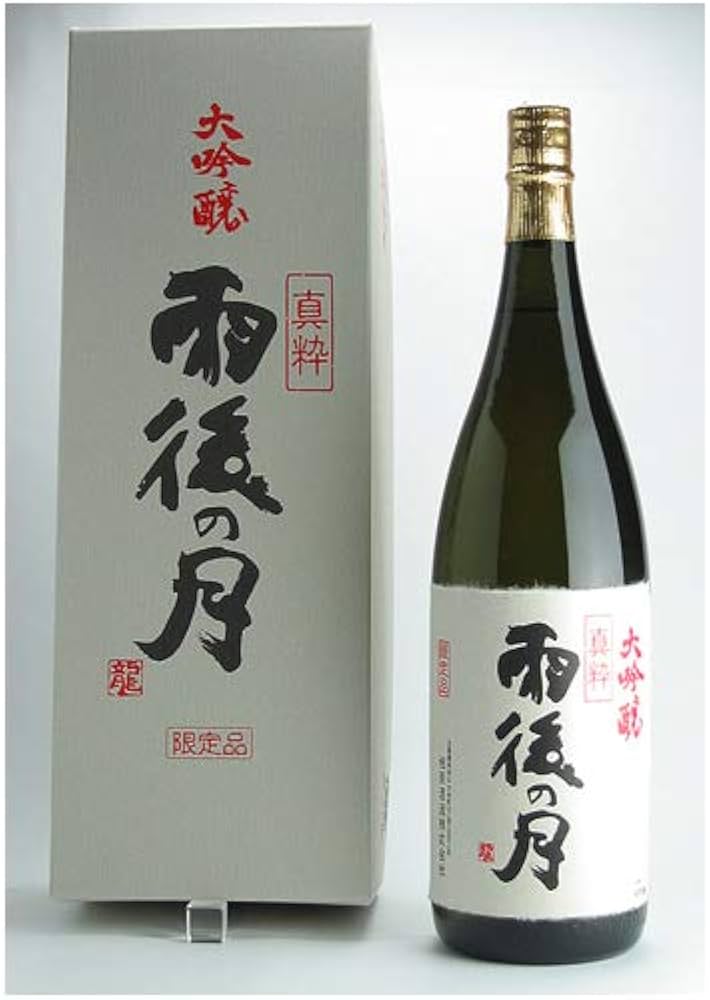 Amazon.co.jp: 雨後の月 真粋大吟醸 1800ml（化粧箱入り） : 食品