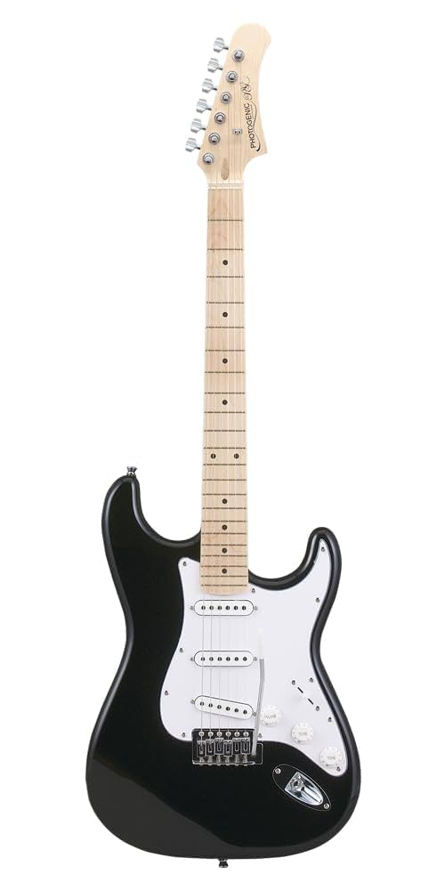 Photogenic ブラックエレキギター ストラトキャスター ケース付きです