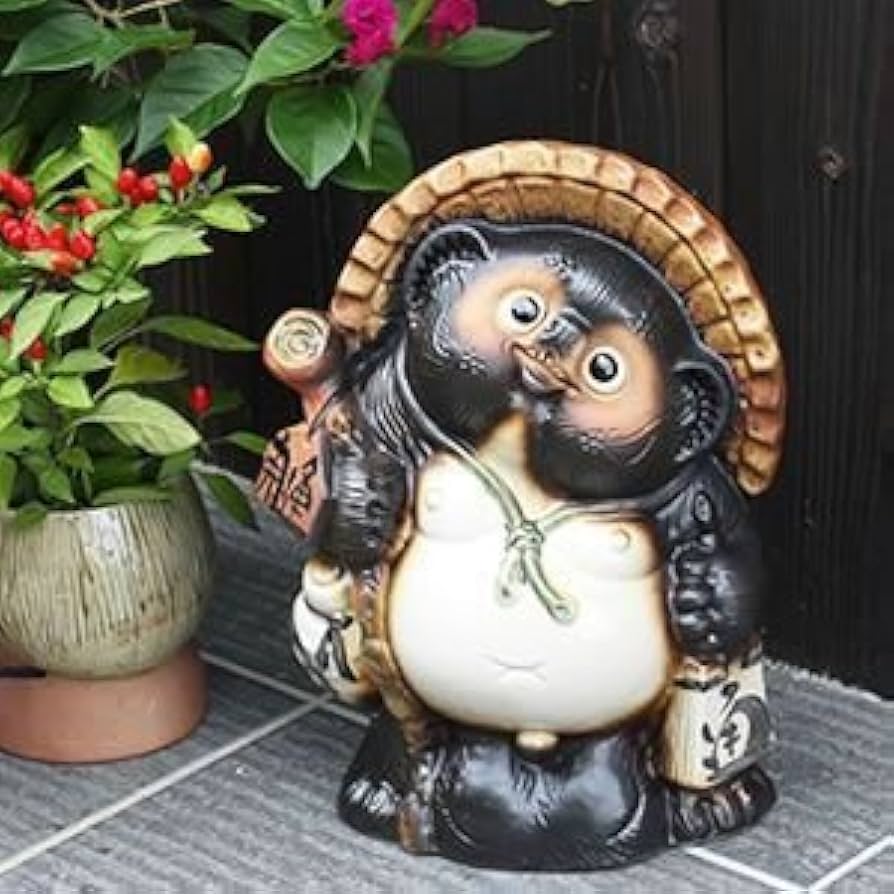 Amazon.co.jp: 信楽焼 10号開運狸 しがらきハンカチパッケージ 信楽焼