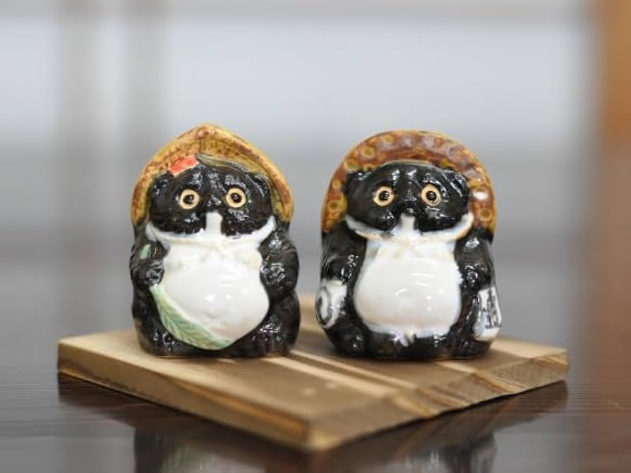夫婦たぬき置物