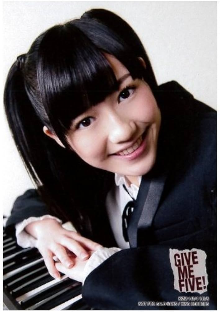 Amazon.co.jp: AKB48公式生写真Give me five通常盤【渡辺麻友】 : おもちゃ