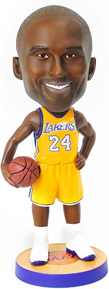 コービーブライアント，ボブルヘッド人形 Amazon.co.jp: NBA