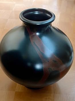 ブロンズ製花瓶 ドラゴンモチーフ ブロンズ製花瓶 ドラゴンモチーフ