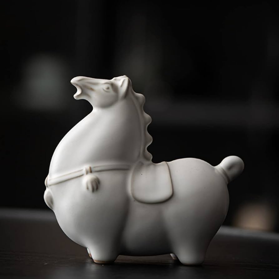 ホワイト馬の陶器置物 干支馬