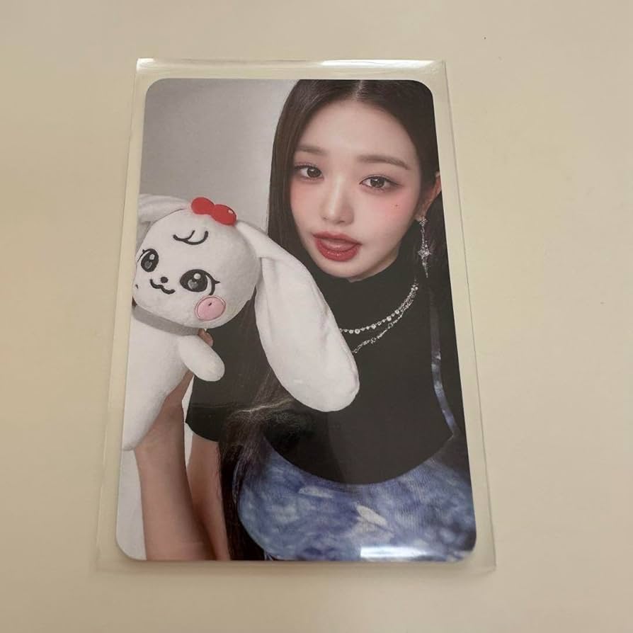 ive minive ウォニョン チェリー メガクッション