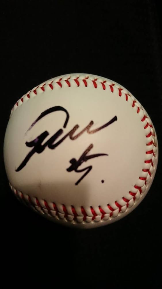 松井稼頭央さんの直筆サインと筒香さんの直筆サインです。 松井稼頭央