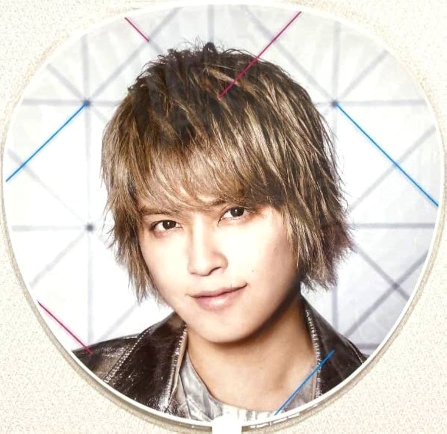 Amazon.co.jp: 手越祐也 NEWS グッズ LIVE TOUR 2019 WORLDISTA うちわ