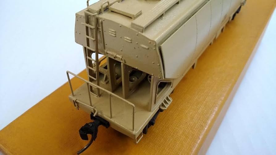 ジャンク アダチ 安達製作所 貨車バラキット タキ3000 コンテナ 1⁄150