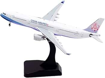 Amazon.co.jp: 1:400 スケール チャイナ エアライン A330-300 B-18351