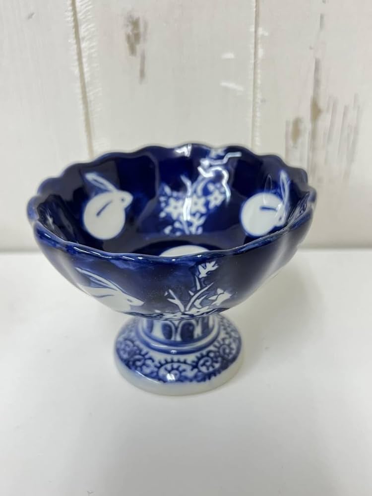 青花 花卉文 高足杯 青い花柄 盃 青花高足杯 中藝陶瓷款 中国 古美術